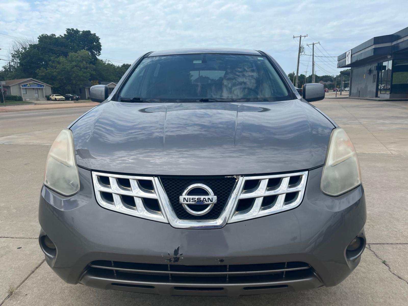 2013 Gray /tan Nissan Rogue S 2WD (	JN8AS5MT4D) with an 2.5L L4 DOHC 16V engine, Continuously Variable Transmission transmission, located at 8101 E. Skelly Dr., Tulsa, OK, 74129, (918) 592-3593, 36.121891, -95.888802 - Photo #0
