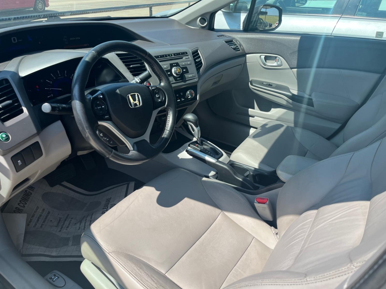 2012 Honda Civic EX-L Sedan 5-Speed AT (2HGFB2F97CH) with an 1.8L L4 SOHC 16V engine, 5-Speed Automatic transmission, located at 8101 E. Skelly Dr., Tulsa, OK, 74129, (918) 592-3593, 36.121891, -95.888802 - Photo #6