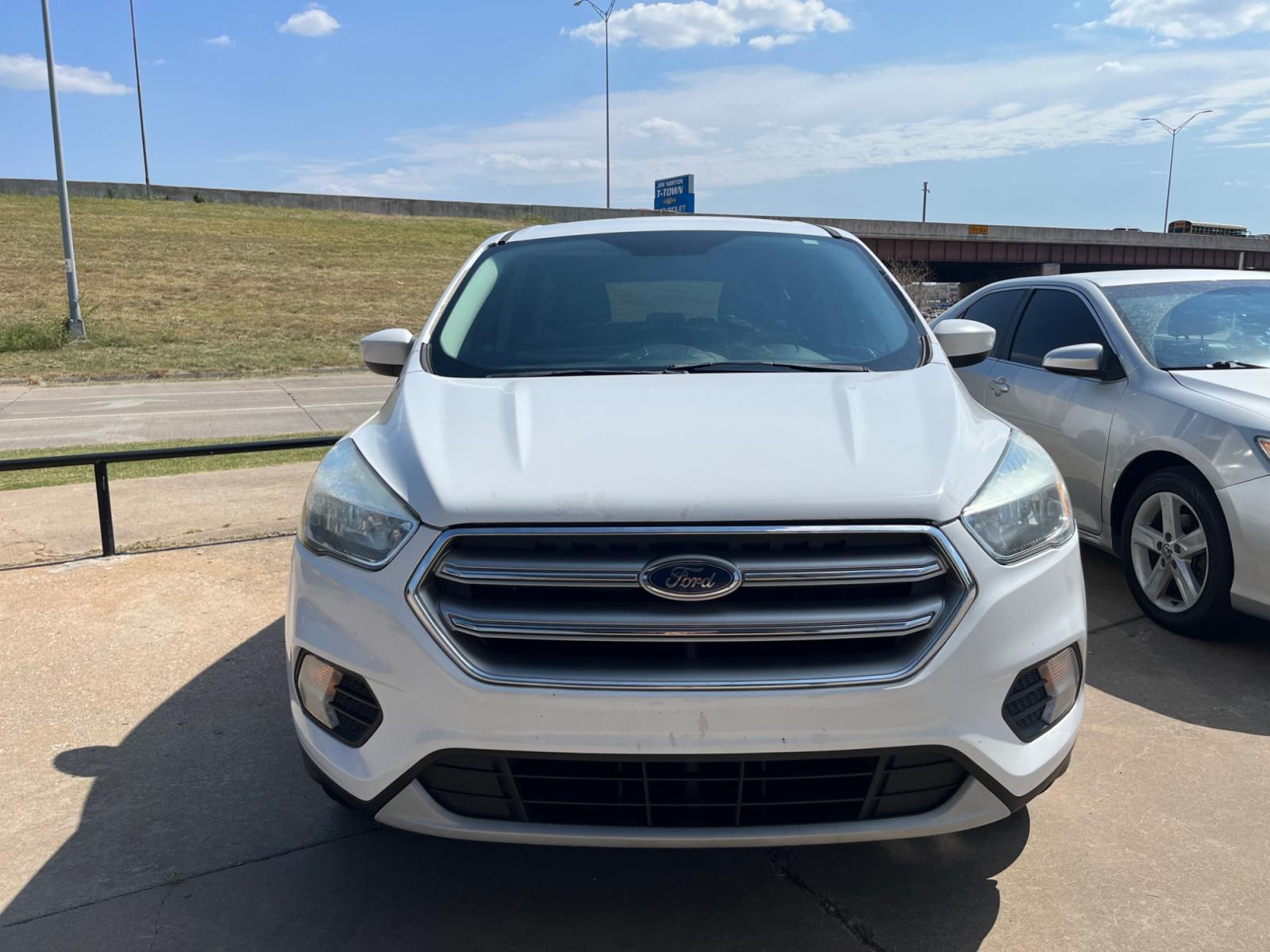 2017 Ford Escape SE FWD (1FMCU0GD2HU) with an 1.5L L4 DOHC 16V engine, 6A transmission, located at 8101 E. Skelly Dr., Tulsa, OK, 74129, (918) 592-3593, 36.121891, -95.888802 - Photo #0