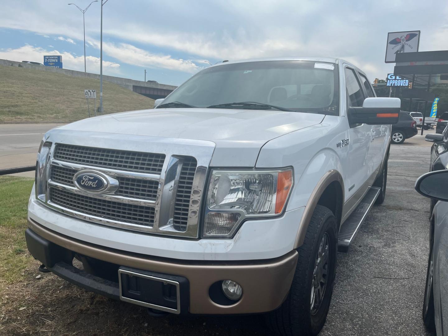 2012 WHITE Ford F-150 FX4 SuperCrew 5.5-ft. Bed 4WD (1FTFW1ET8CF) with an 3.5L V6 TURBO engine, 6-Speed Automatic transmission, located at 8101 E. Skelly Dr., Tulsa, OK, 74129, (918) 592-3593, 36.121891, -95.888802 - Photo#1