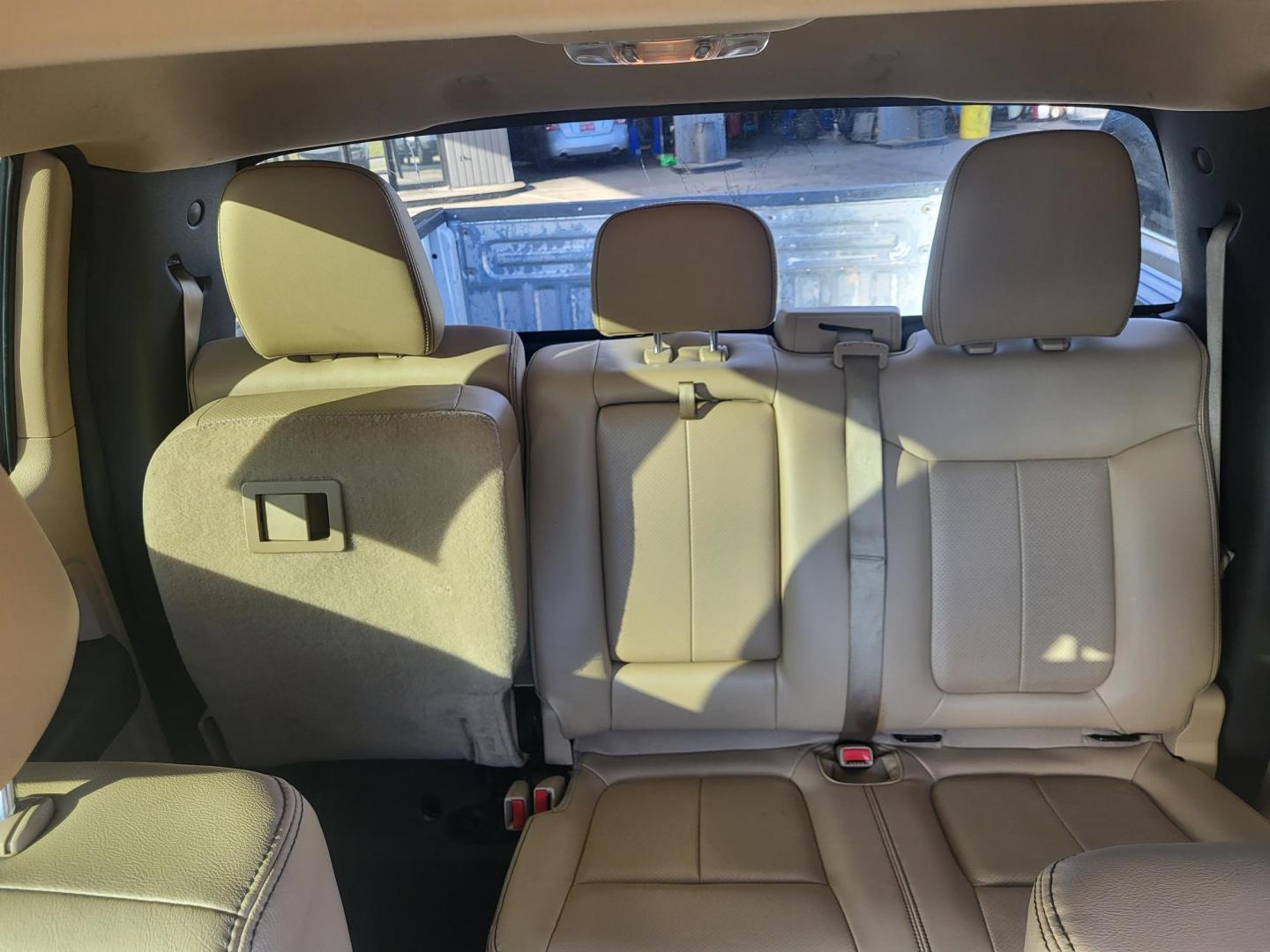 2012 WHITE Ford F-150 FX4 SuperCrew 5.5-ft. Bed 4WD (1FTFW1ET8CF) with an 3.5L V6 TURBO engine, 6-Speed Automatic transmission, located at 8101 E. Skelly Dr., Tulsa, OK, 74129, (918) 592-3593, 36.121891, -95.888802 - Photo#4