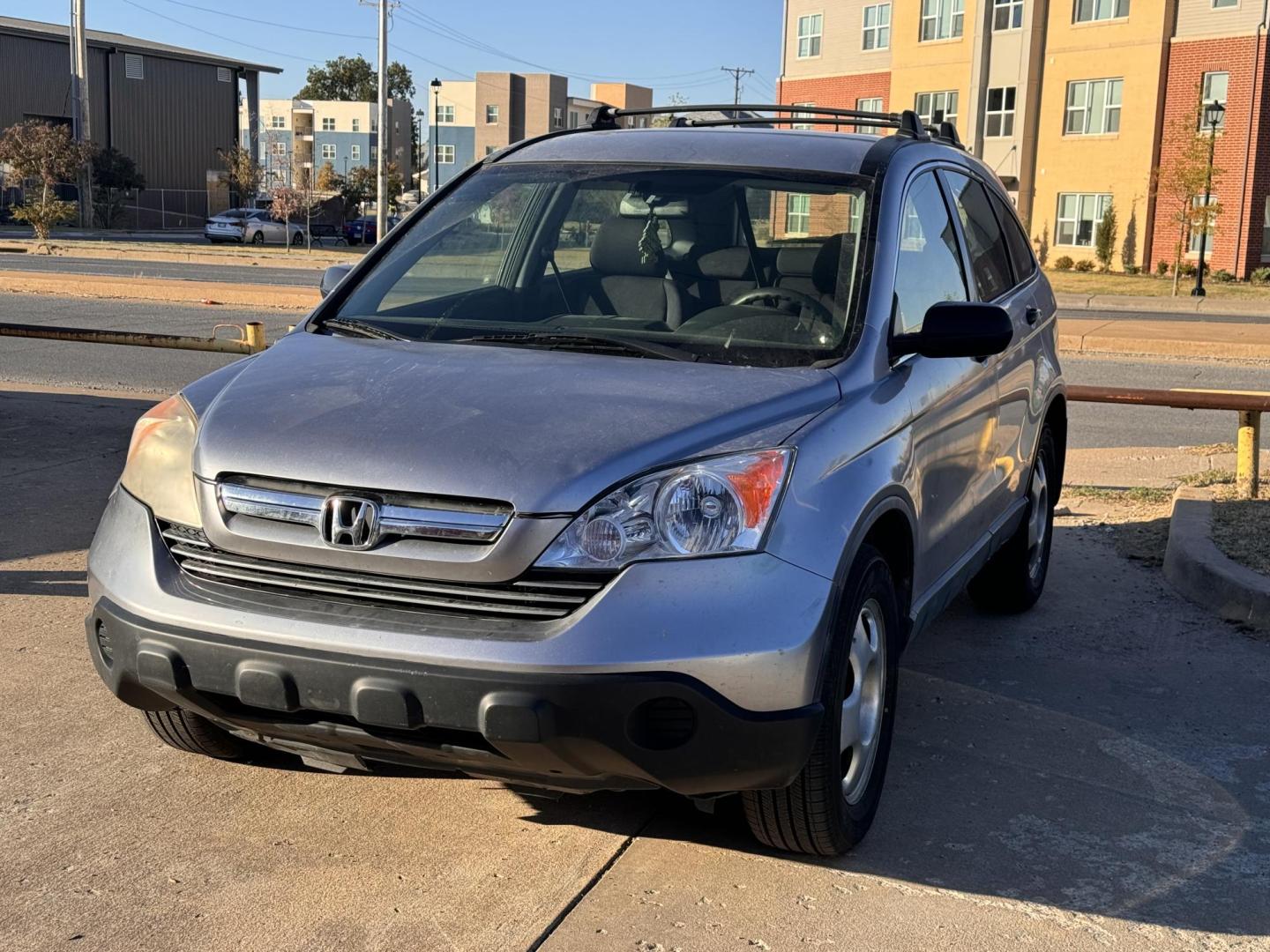 2008 SILVER Honda CR-V LX 4WD AT (JHLRE48378C) with an 2.4L L4 DOHC 16V engine, 5-Speed Automatic Overdrive transmission, located at 8101 E. Skelly Dr., Tulsa, OK, 74129, (918) 592-3593, 36.121891, -95.888802 - Photo#0