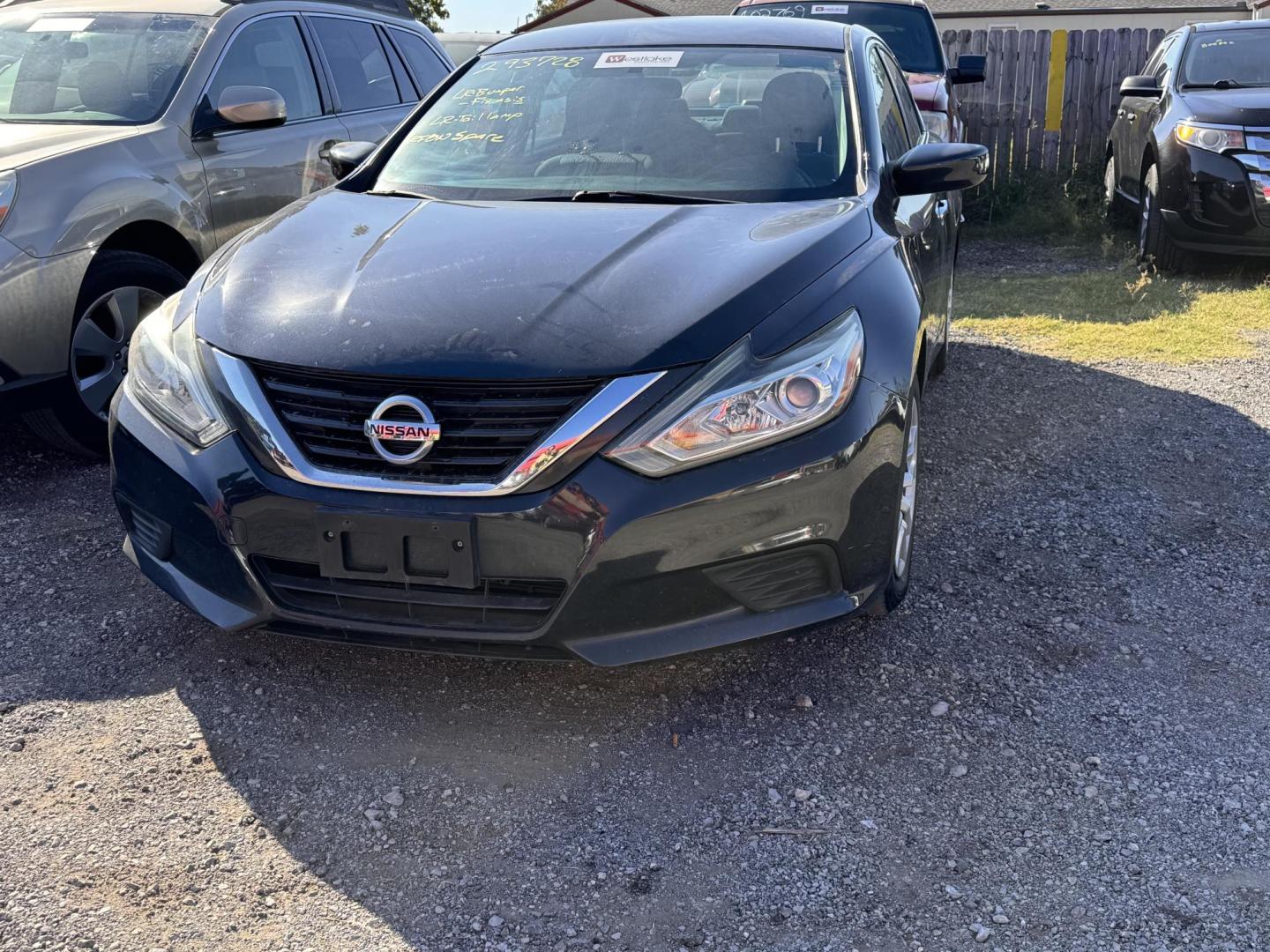 2016 BLUE Nissan Altima 2.5 SL (1N4AL3AP0GC) with an 2.5L L4 DOHC 16V engine, CVT transmission, located at 8101 E. Skelly Dr., Tulsa, OK, 74129, (918) 592-3593, 36.121891, -95.888802 - Photo#0