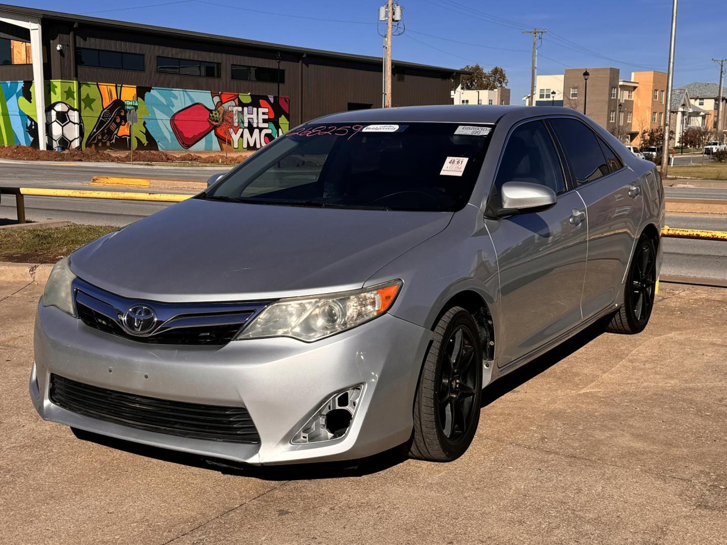 2012 SILVER Toyota Camry SE (4T4BF1FK2CR) with an 2.5L L4 DOHC 16V engine, 6-Speed Automatic transmission, located at 8101 E. Skelly Dr., Tulsa, OK, 74129, (918) 592-3593, 36.121891, -95.888802 - Photo#0