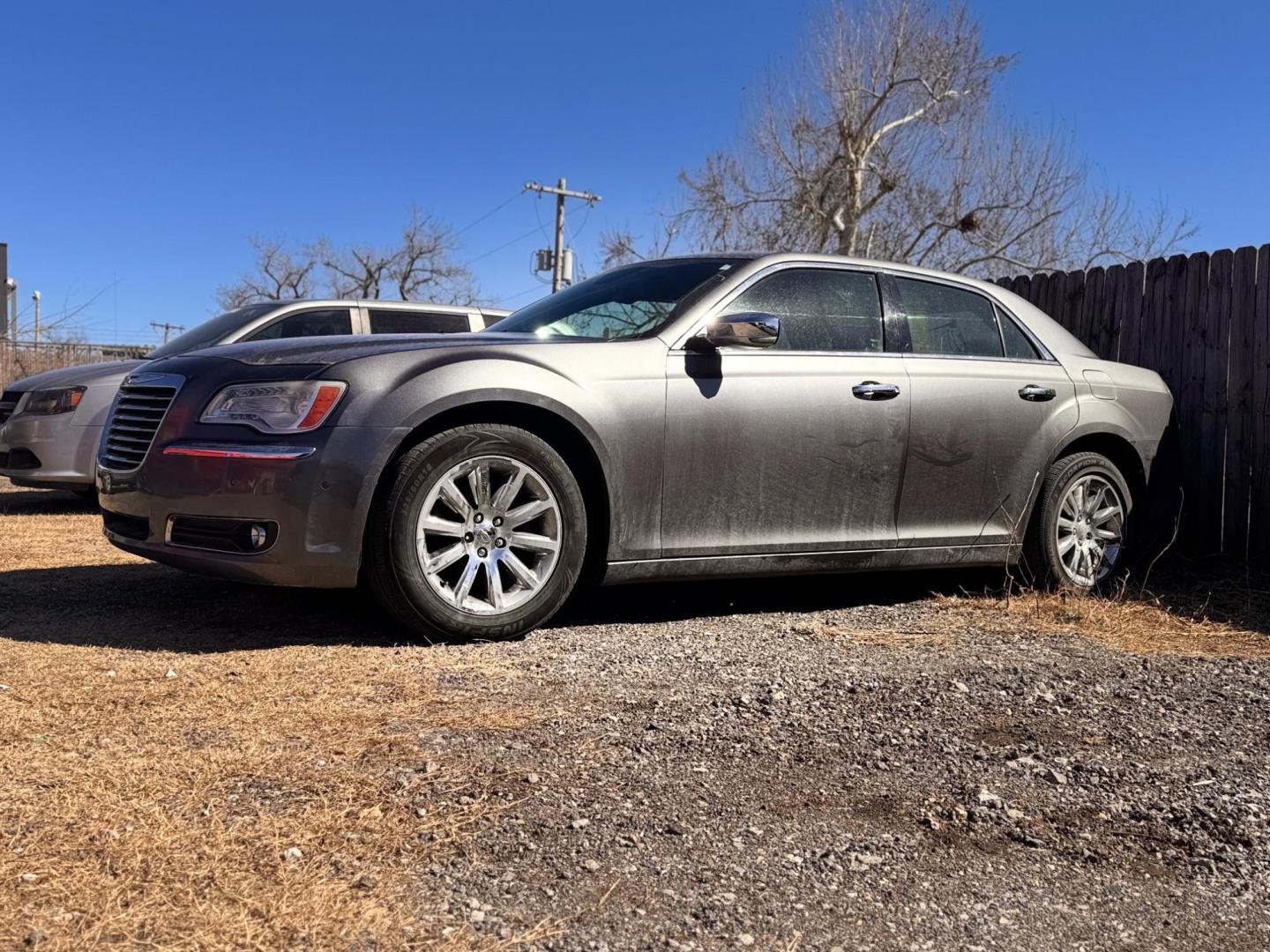 2011 SILVER Chrysler 300 Limited RWD (2C3CA5CGXBH) with an 3.6L V6 SOHC 24V engine, 5-Speed Automatic transmission, located at 8101 E. Skelly Dr., Tulsa, OK, 74129, (918) 592-3593, 36.121891, -95.888802 - Photo#0