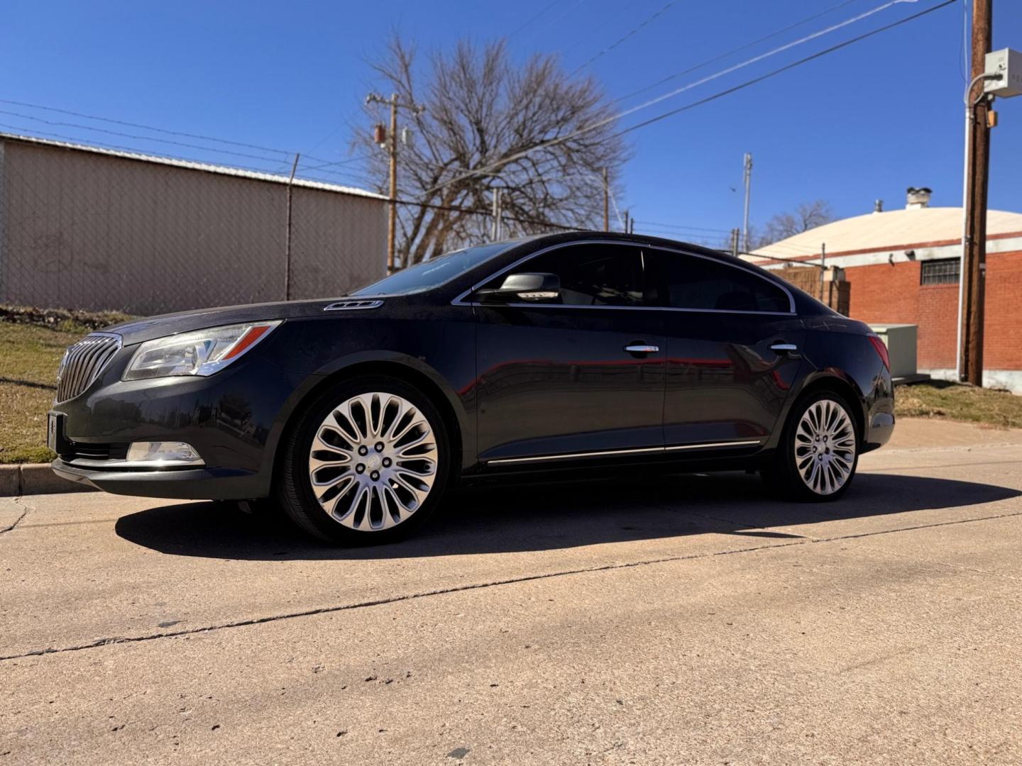 2014 GRAY Buick LaCrosse Premium Package 2, w/Leather (1G4GF5G35EF) with an 3.6L V6 DOHC 24V FFV engine, 6-Speed Automatic transmission, located at 8101 E. Skelly Dr., Tulsa, OK, 74129, (918) 592-3593, 36.121891, -95.888802 - Photo#0