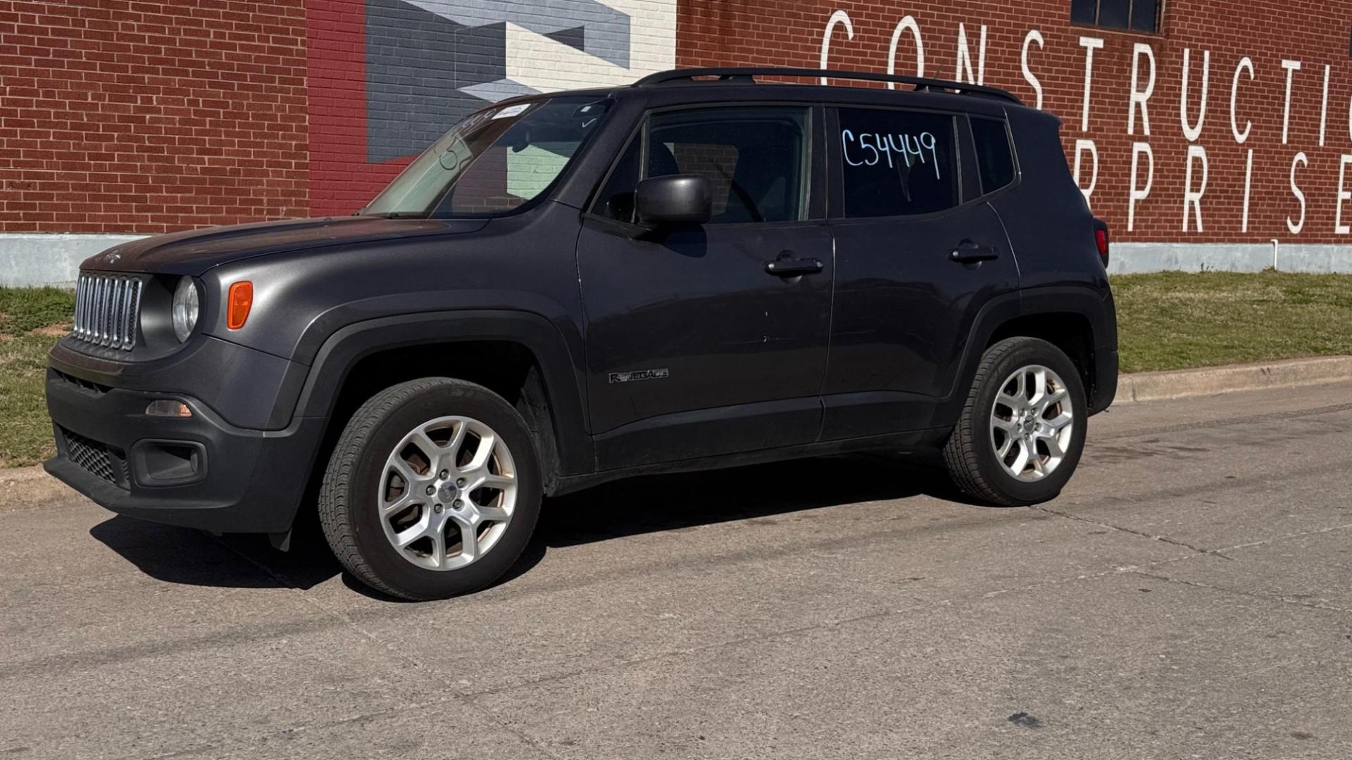 2016 GRAY Jeep Renegade Latitude 4WD (ZACCJBBT7GP) with an 2.4L L4 DOHC 16V engine, 6M transmission, located at 8101 E. Skelly Dr., Tulsa, OK, 74129, (918) 592-3593, 36.121891, -95.888802 - Photo#0