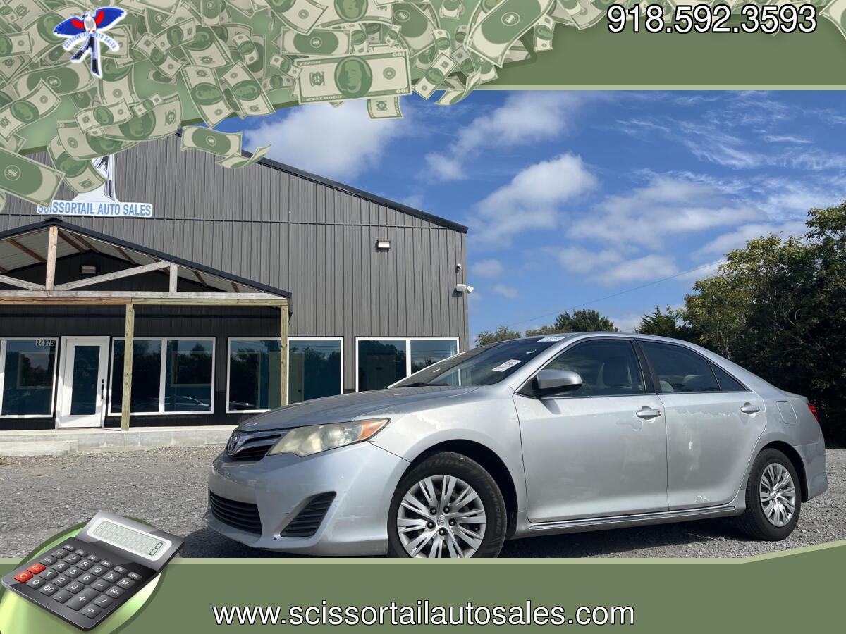 2012 SILVER Toyota Camry SE (4T1BF1FK5CU) with an 2.5L L4 DOHC 16V engine, 6-Speed Automatic transmission, located at 24375 E. Hwy 51, Broken Arrow, OK, 74014, (918) 592-3593, 36.156311, -95.992752 - Photo#0