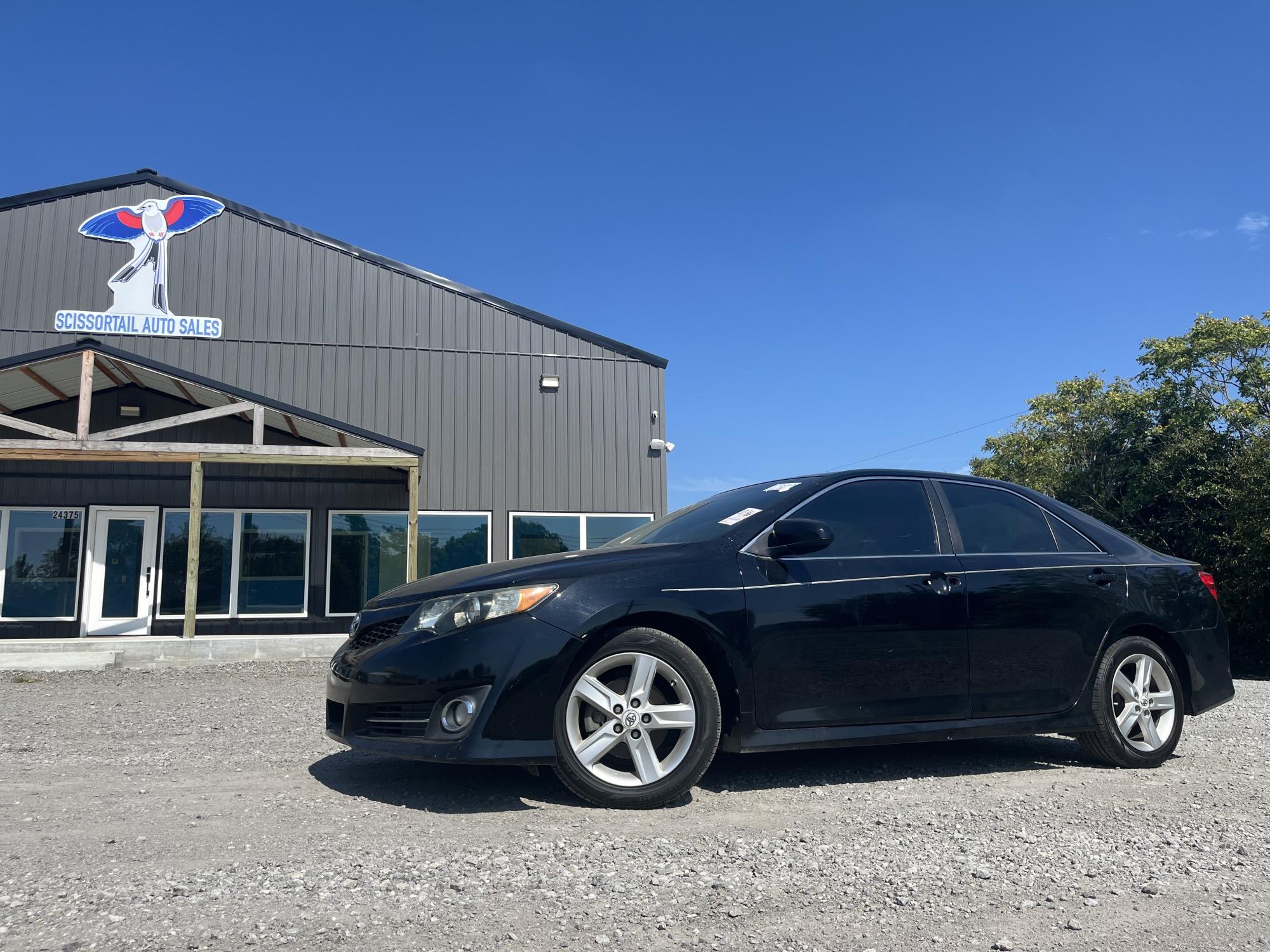 photo of 2012 Toyota Camry SE