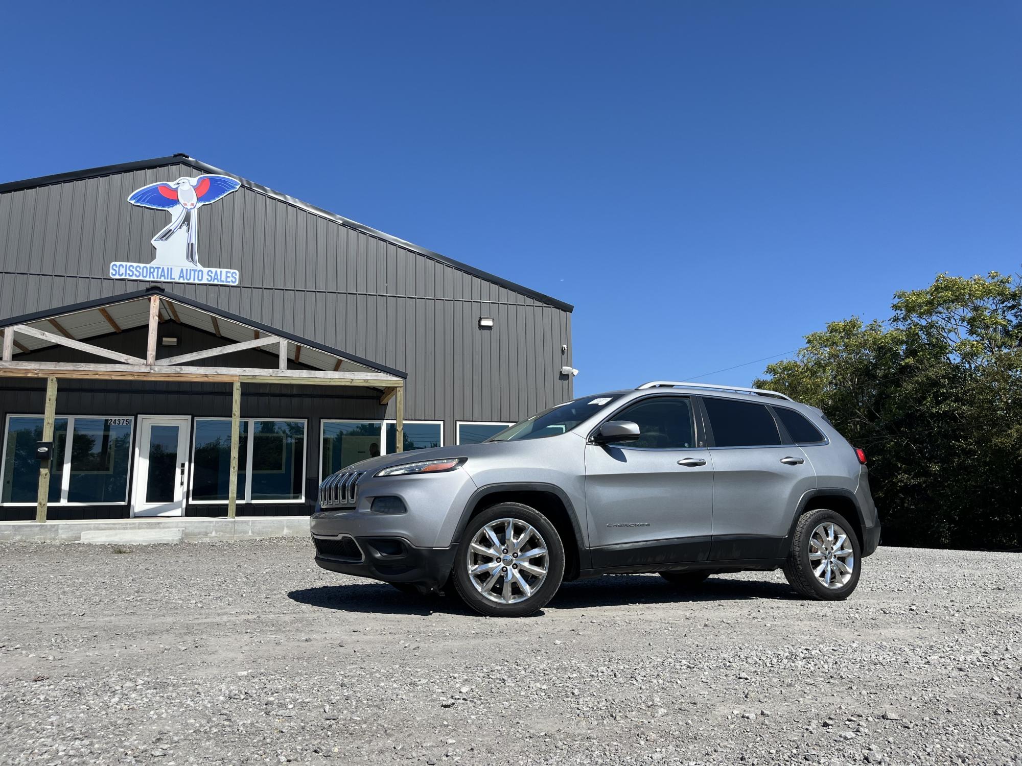 photo of 2014 Jeep Cherokee Limited FWD