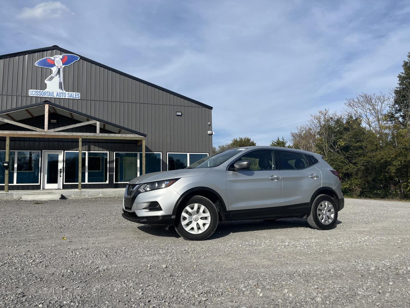 2020 SILVER Nissan Rogue Sport SL AWD (JN1BJ1CW8LW) with an 2.0L L4 DOHC 16V engine, CVT transmission, located at 24375 E. Hwy 51, Broken Arrow, OK, 74014, (918) 592-3593, 36.156311, -95.992752 - Photo#0