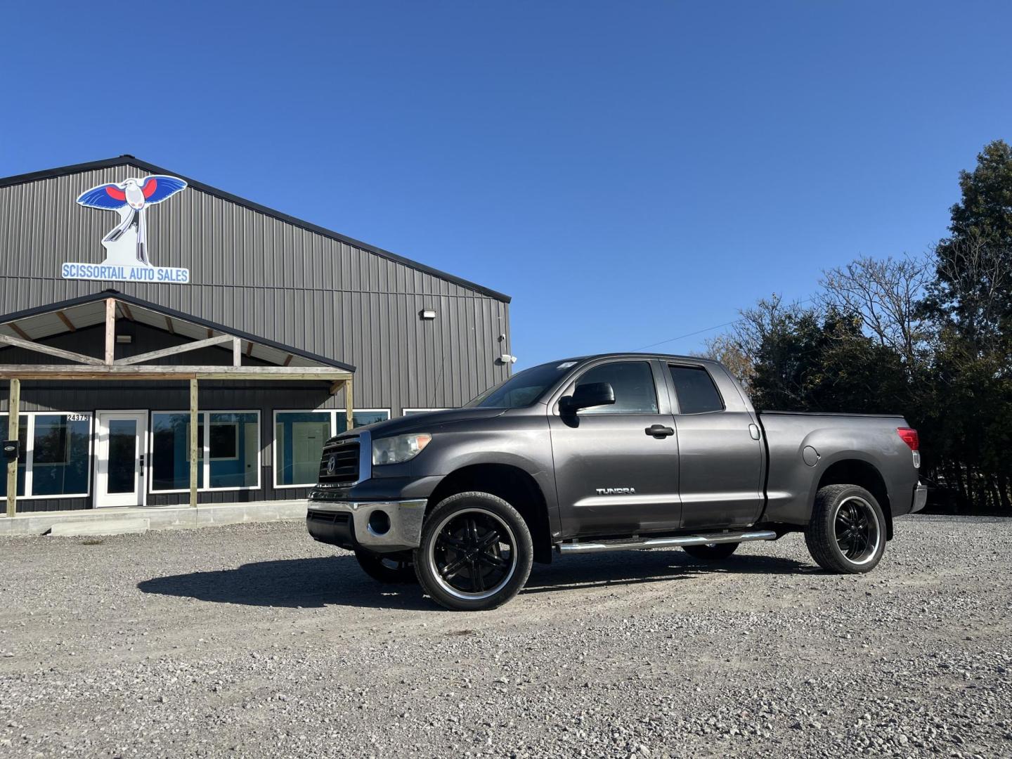 2013 GRAY Toyota Tundra Tundra-Grade Double Cab 4.6L 2WD (5TFRM5F14DX) with an 4.6L V8 DOHC 32V engine, 5-Speed Automatic Overdrive transmission, located at 8101 E. Skelly Dr., Tulsa, OK, 74129, (918) 592-3593, 36.121891, -95.888802 - Photo#0