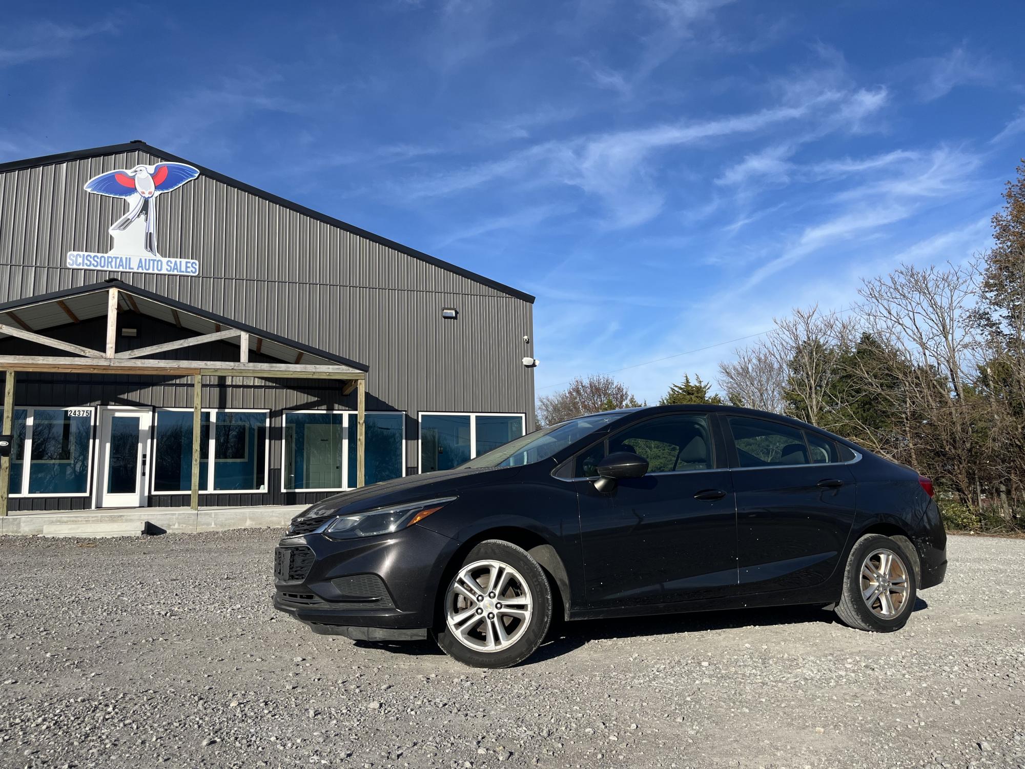photo of 2017 Chevrolet Cruze LT Auto